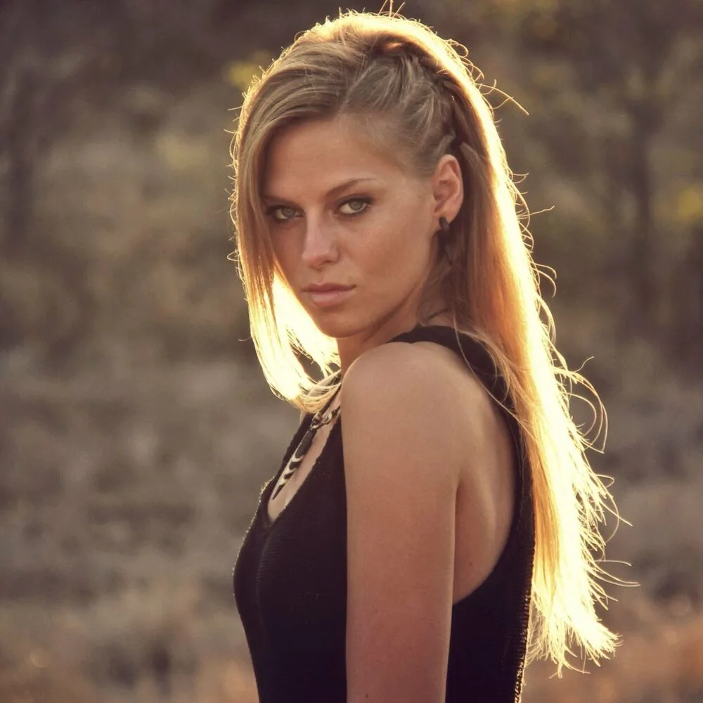 Nora En Pure